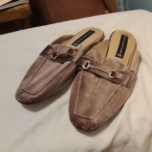 Steven by Steve Madden Royce Velvet Mules. Sz 8.5